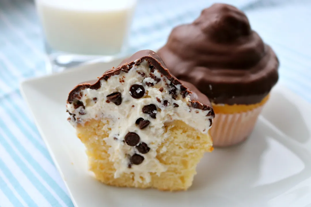 cupcakes cannoli