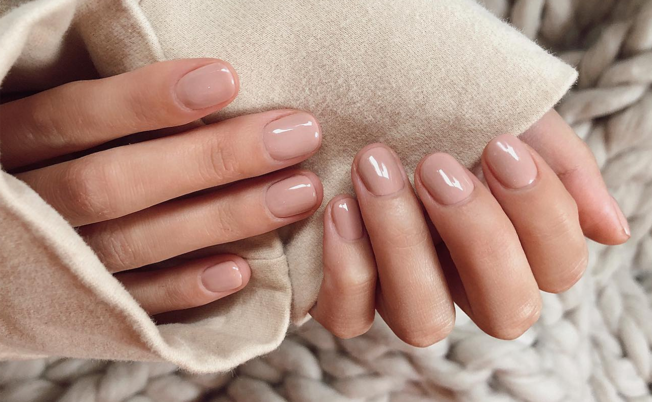 fthinoporo manicure