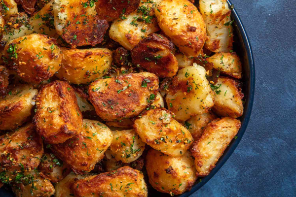 20211201 crispy roasted potatoes vicky wasik 45 patates