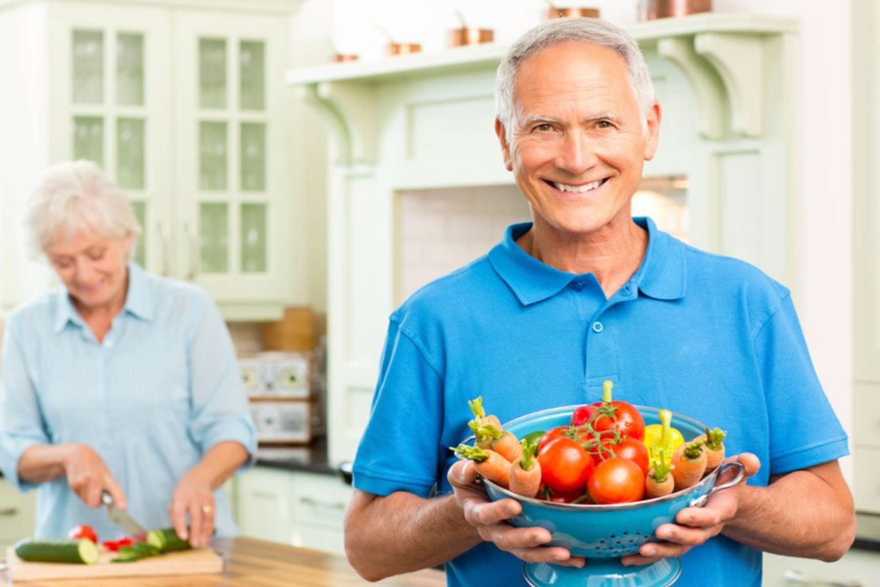 senior eating healthy1