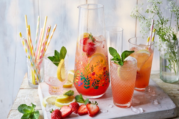 strawberry lemonade3 ready