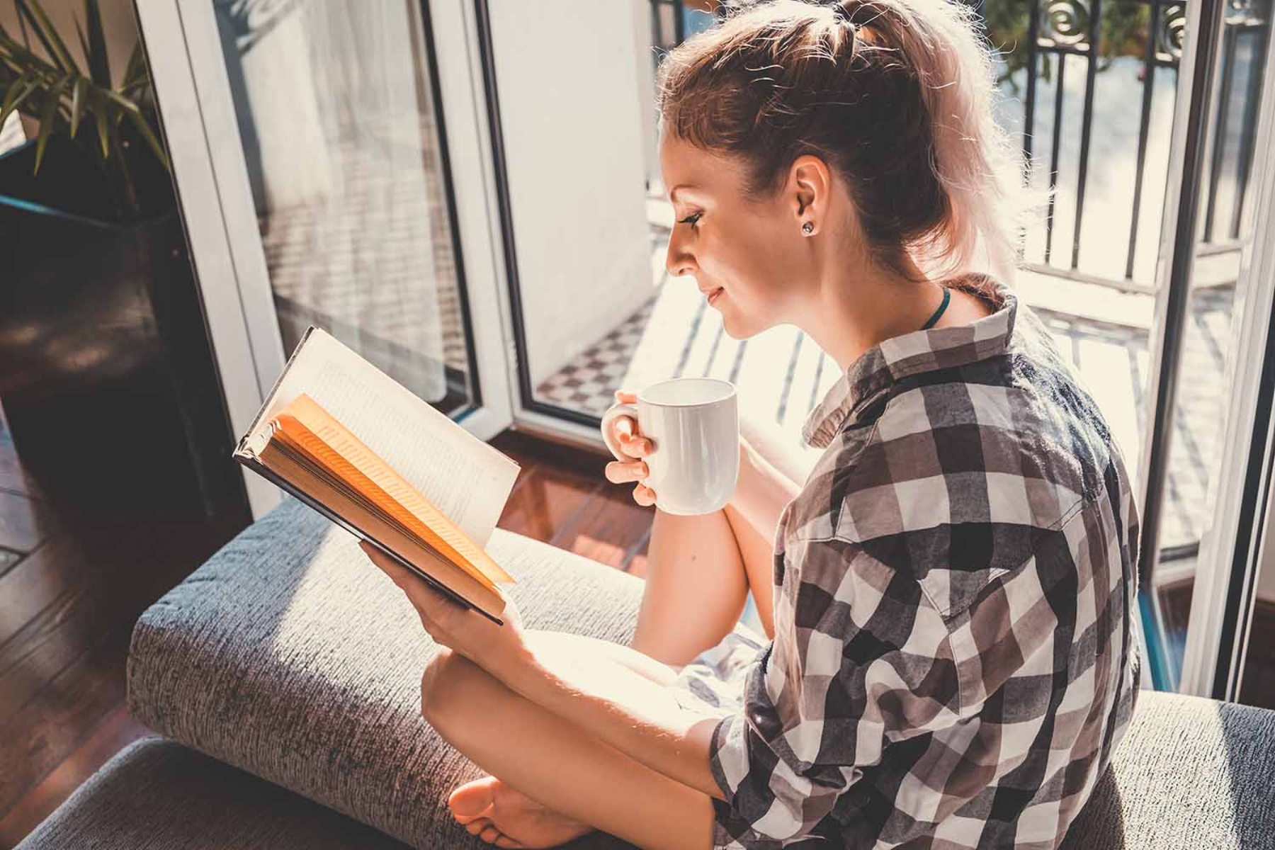 the top 5 benefits of reading books